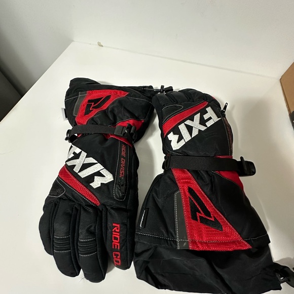 FXR Snowmobile Gloves - Picture 1 of 3